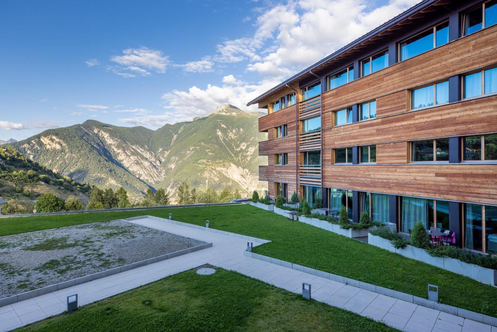 Swisspeak Resorts Vercorin Esterno foto